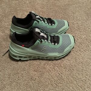 On Cloudgo Road-Running Shoes - Women's